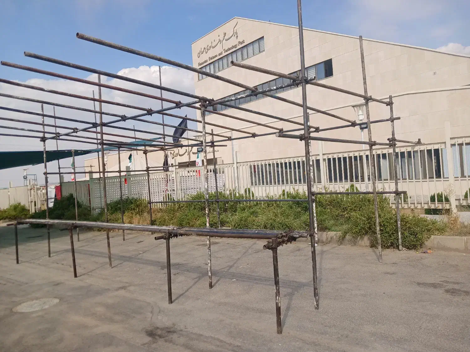 داربست فلزی .کمترین قیمت|خدمات پیشه و مهارت|همدان, |دیوار