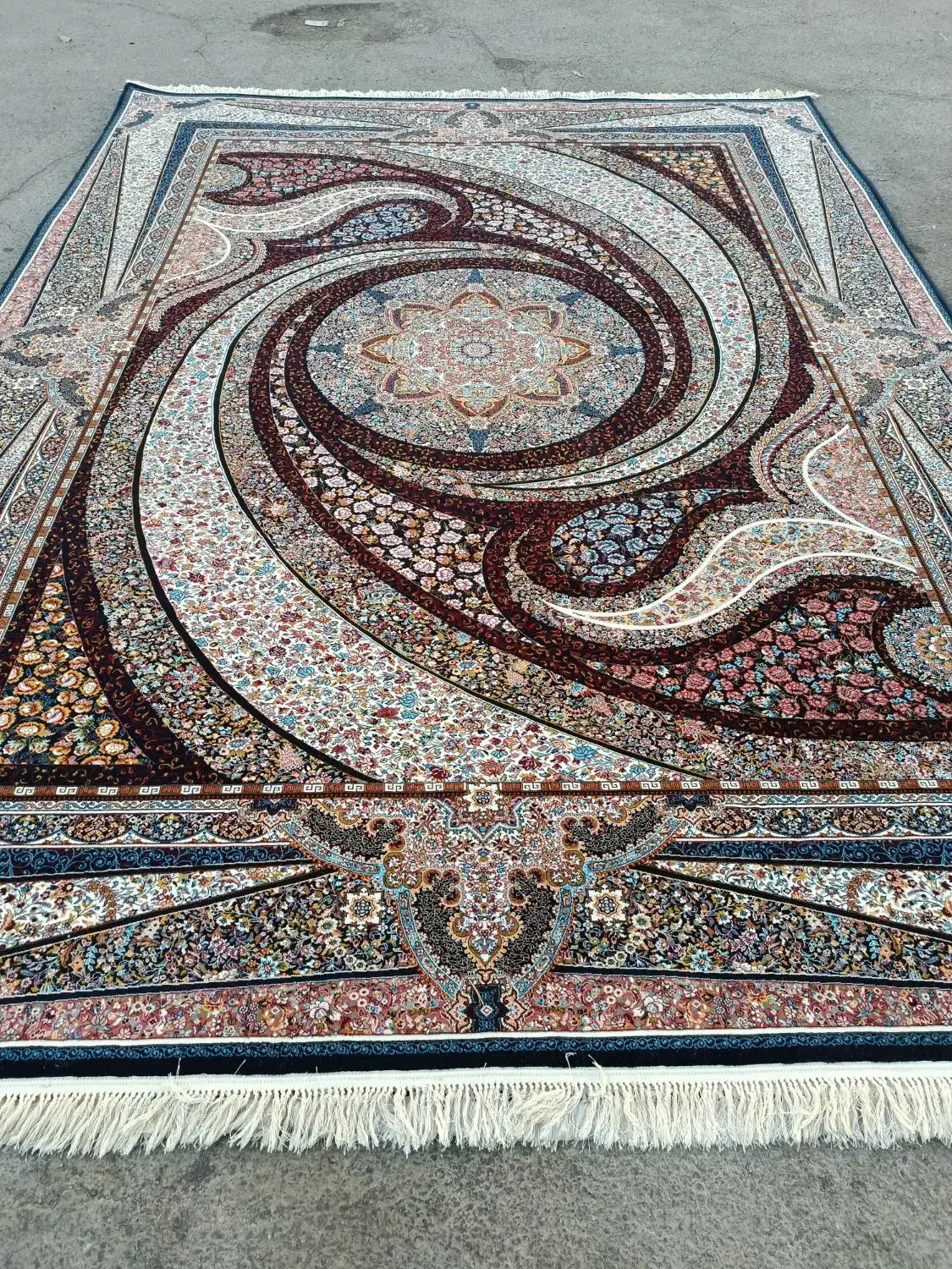 چهار طرح سه تایی ۱۲ متری یه شکل کرم و سورمه ای|فرش|مشهد, عامل|دیوار