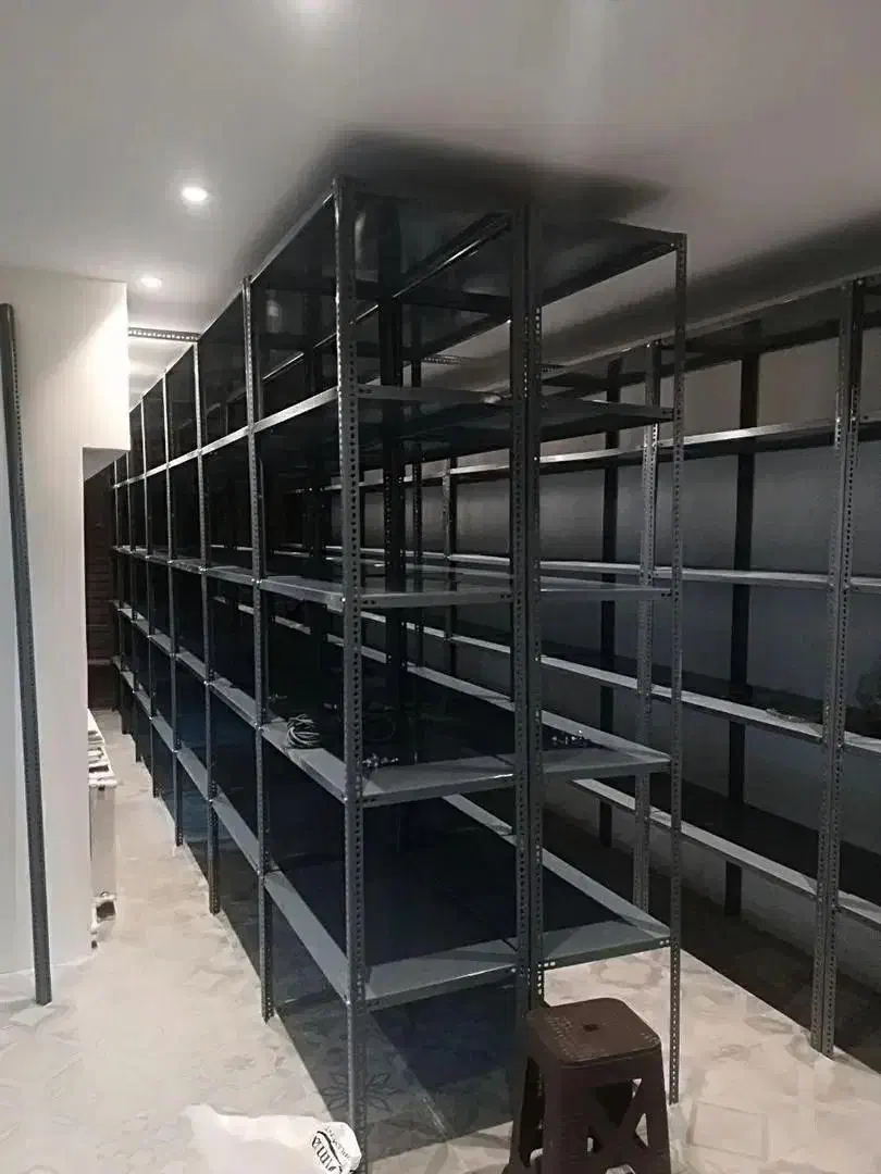 قفسه پیچ و مهره ای|فروشگاه و مغازه|رشت, پسیخان|دیوار