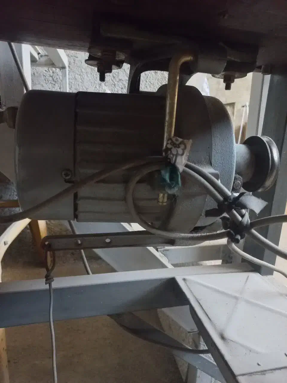 زیگزال ژوکی پنج نخ|چرخ خیاطی و ریسندگی|تهران, شهرک ولیعصر جنوبی|دیوار