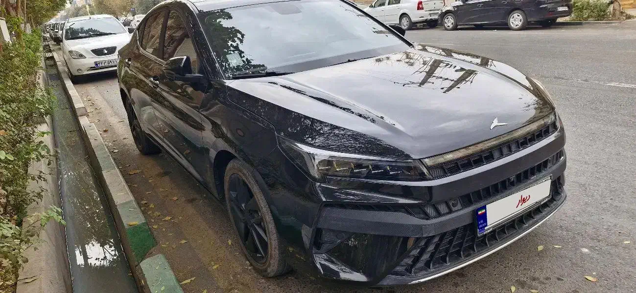 کی ام سی جی ۷ مدل ۴۰۲|خودرو سواری و وانت|قم, چهل درخت|دیوار