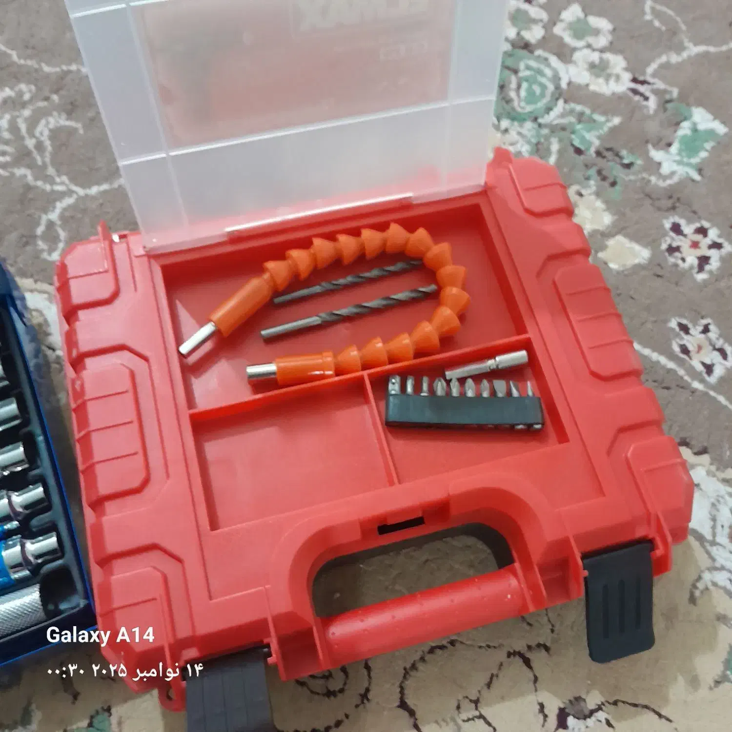 جعبه آچار ومینی دریل|ابزارآلات|برازجان, |دیوار