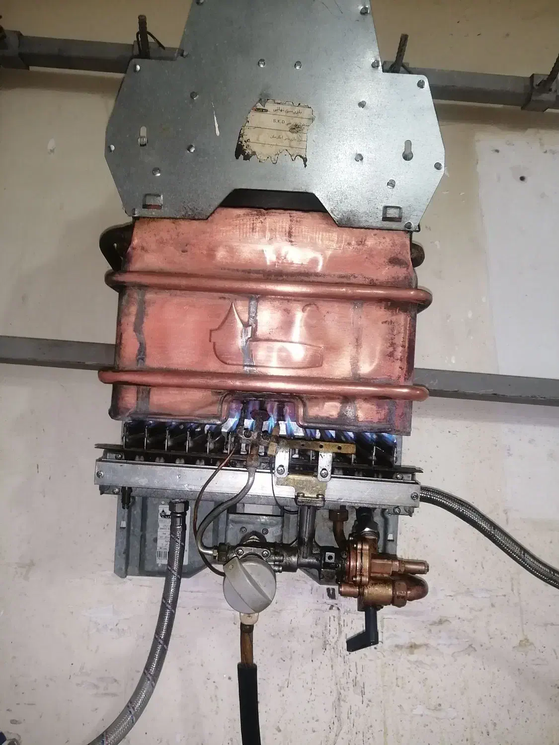 آبگرمکن دیواری بوتان|آبگرمکن، پکیج، شوفاژ|مشکیندشت, |دیوار