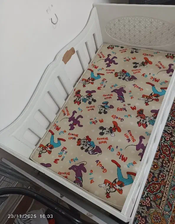 تخت خواب نوزاد|تخت و سرویس خواب|بیرجند, |دیوار