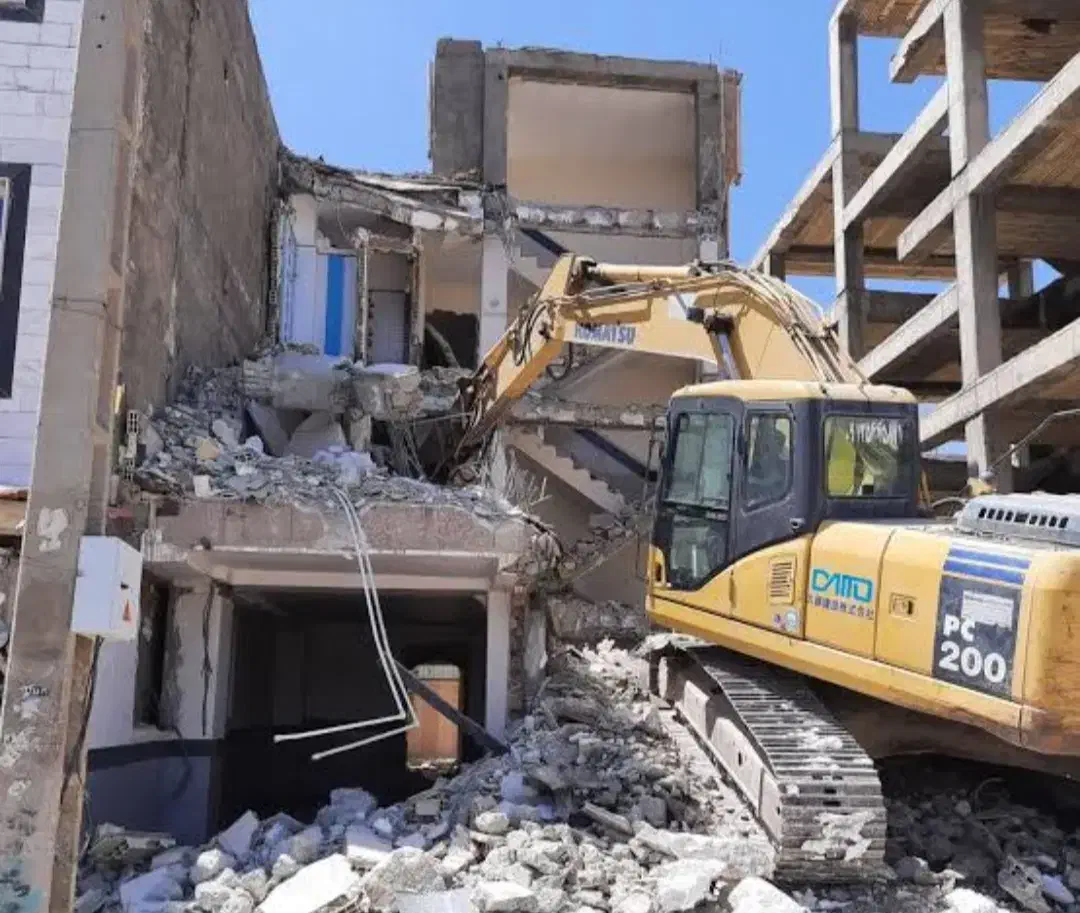 تخریب ساختمان بتنی و کلنگی|خدمات پیشه و مهارت|اسلام‌شهر, شهرک واوان|دیوار