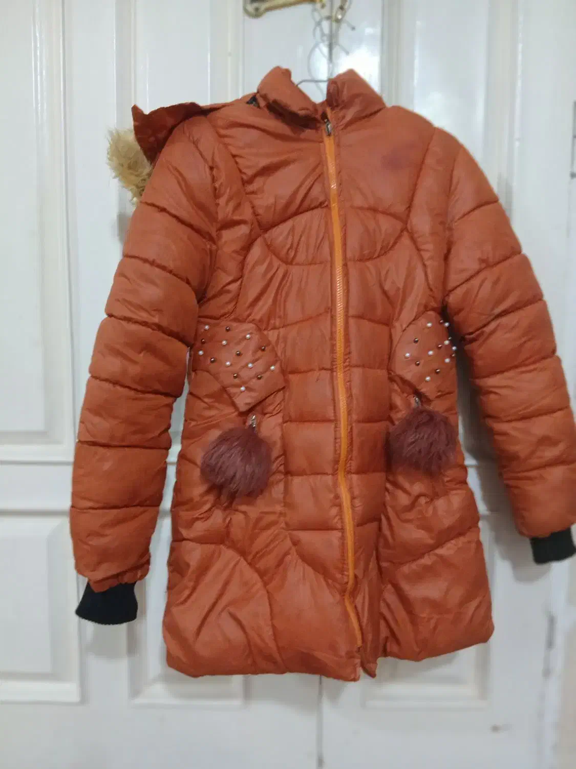 لباس کاپشن بارانی|لباس|سبزوار, باهنر|دیوار