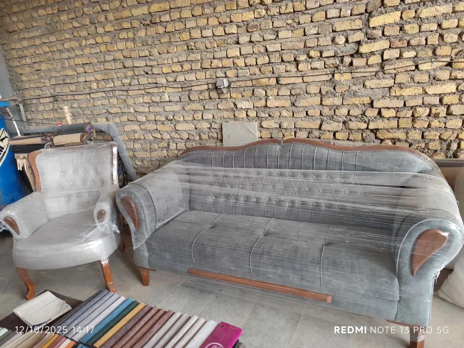 مبل پنج نفره به قیمت پارسال|مبلمان خانگی و میز عسلی|مشهد, اروند (کشف)|دیوار