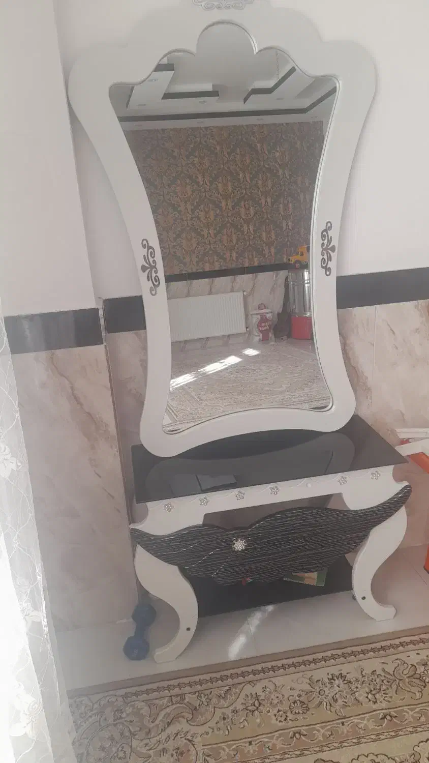 اینه و کنسول|مبلمان خانگی و میز عسلی|کرمانشاه, |دیوار