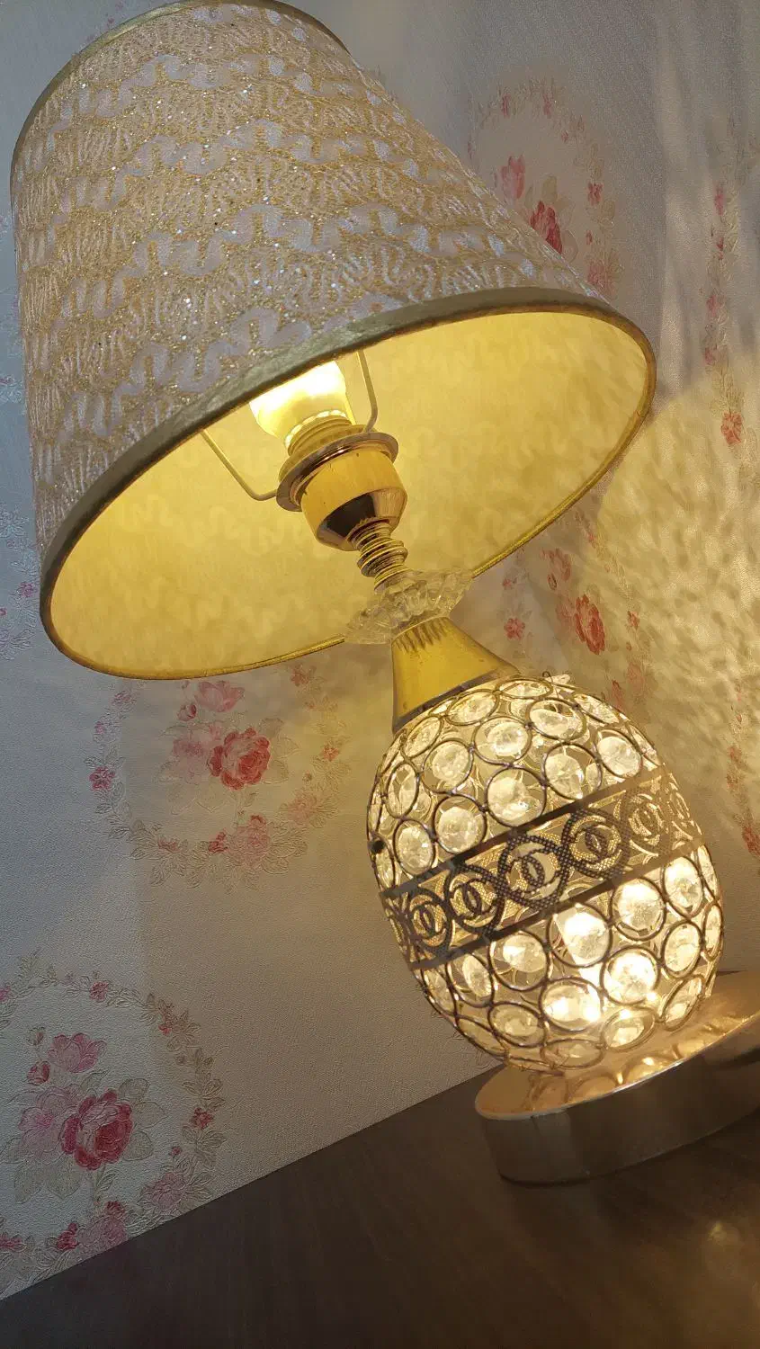 دکوری|چراغ خواب و آباژور|قم, پردیسان|دیوار