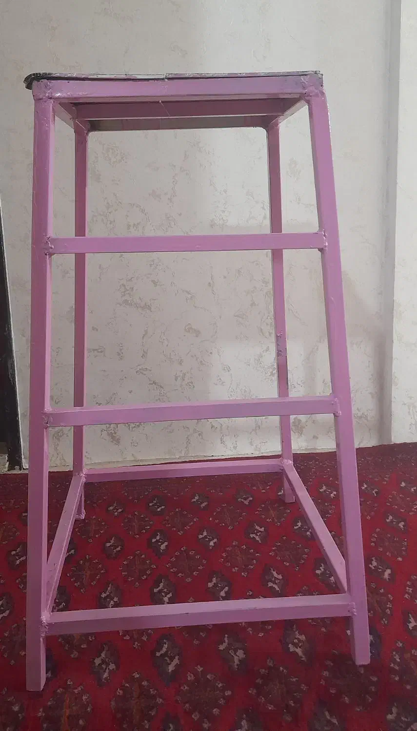 چهارپایه|صندلی و نیمکت|مشهد, خواجه ربیع|دیوار