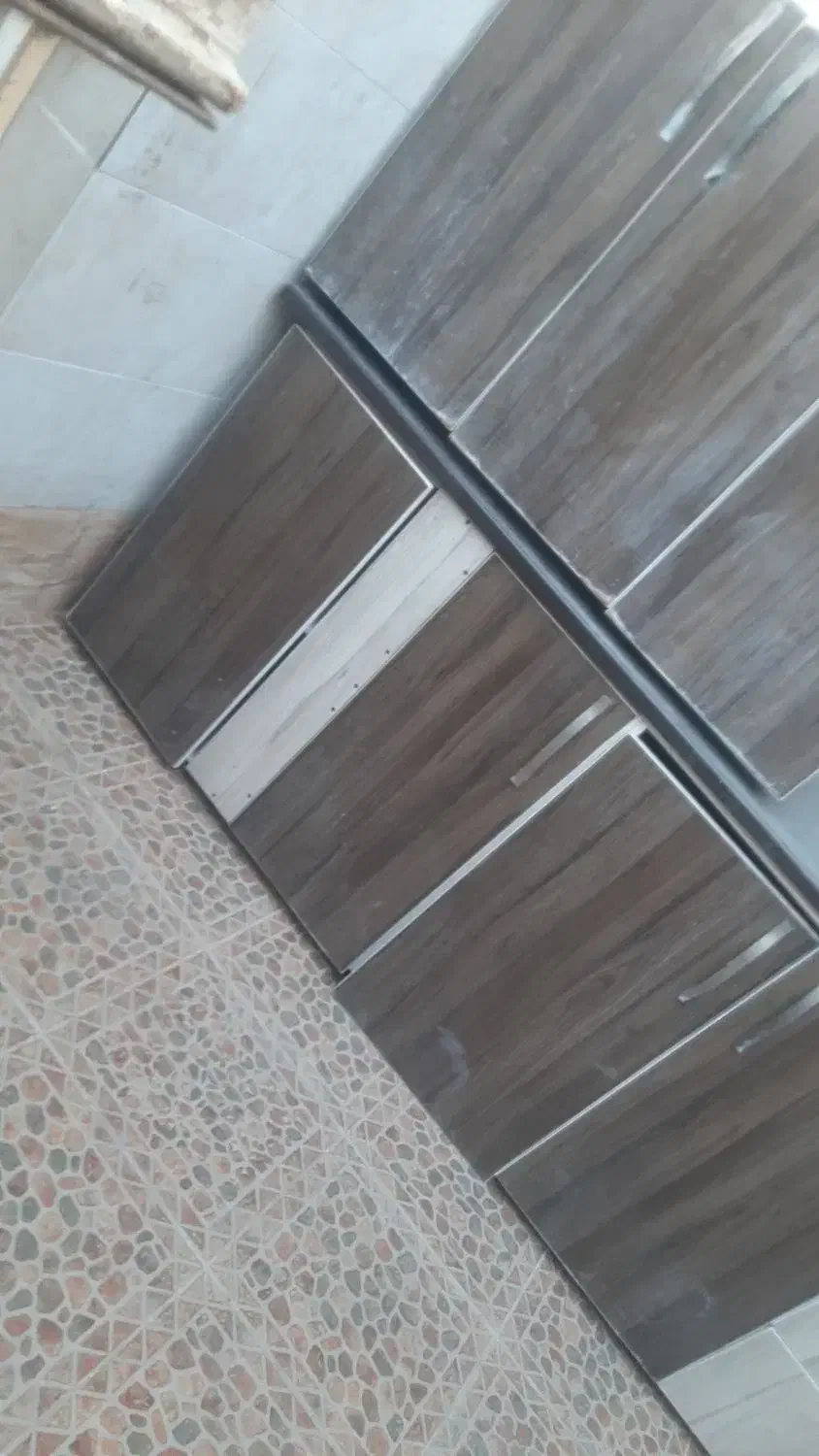 کابینت MDF تمیز با هود و سینک ظرفشویی|مصالح و تجهیزات ساختمان|رامهرمز, |دیوار