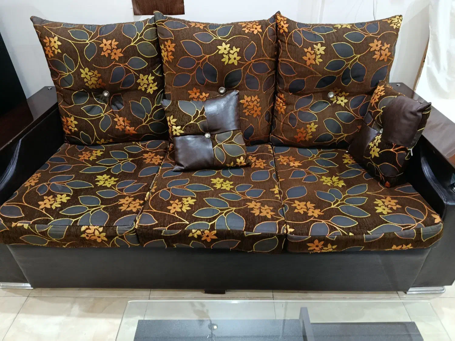 مبل راحتی چرمی|مبلمان خانگی و میز عسلی|یزد, |دیوار