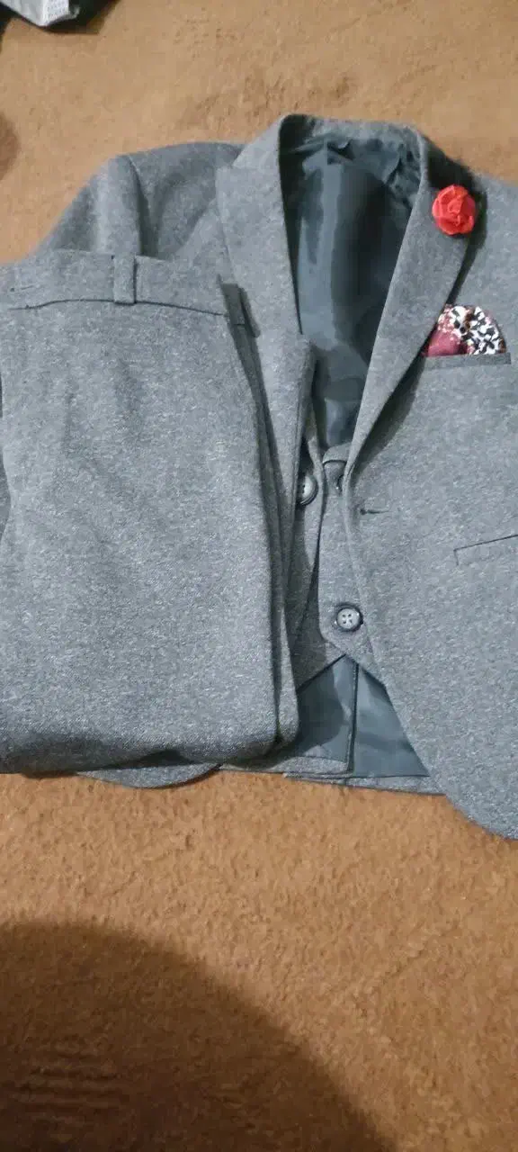 کت و شلوار|لباس|هشتگرد, فاز ۷ مهستان|دیوار