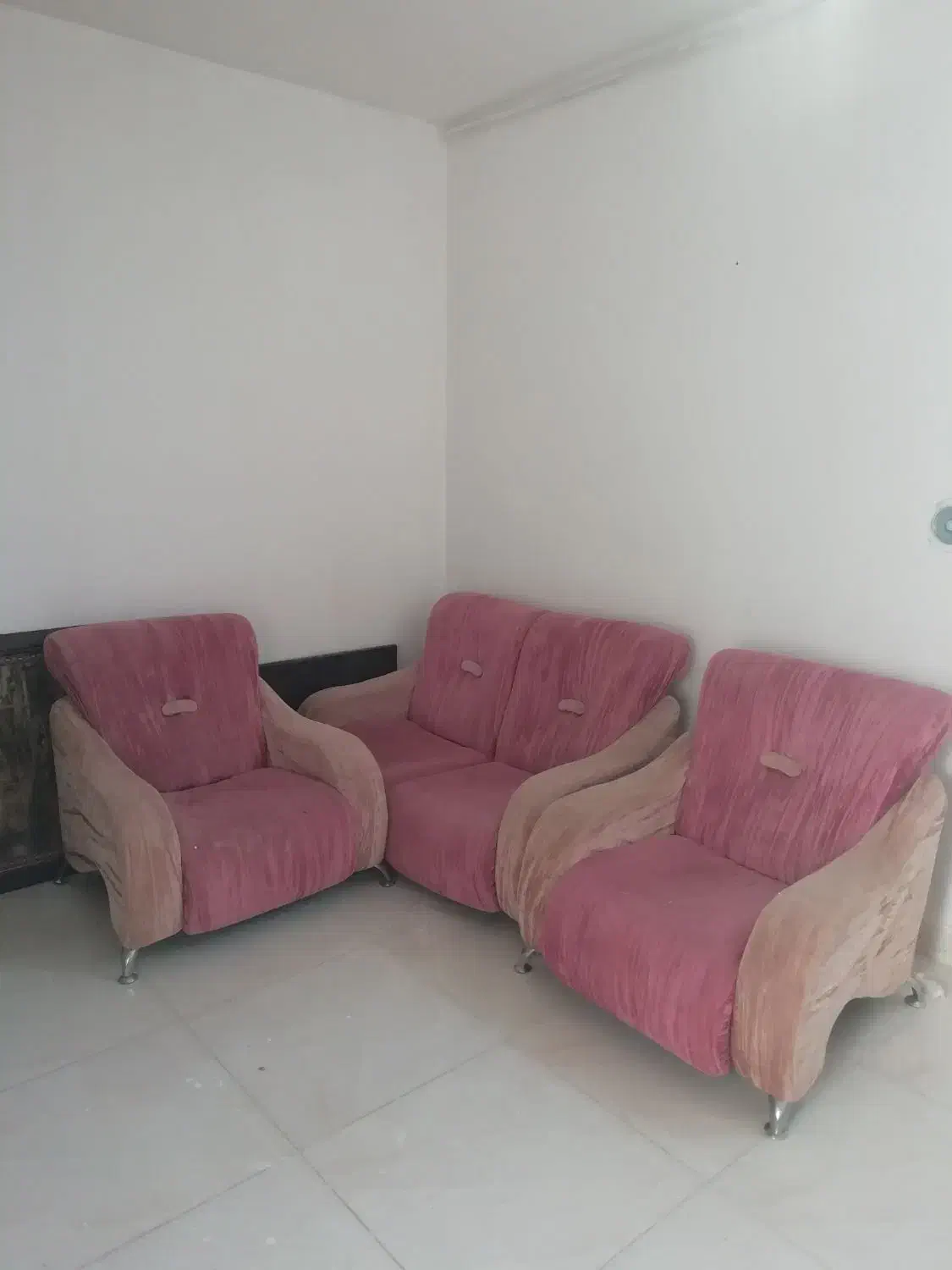 مبل میز وسط دو عدد عسلی|مبلمان خانگی و میز عسلی|ملایر, |دیوار