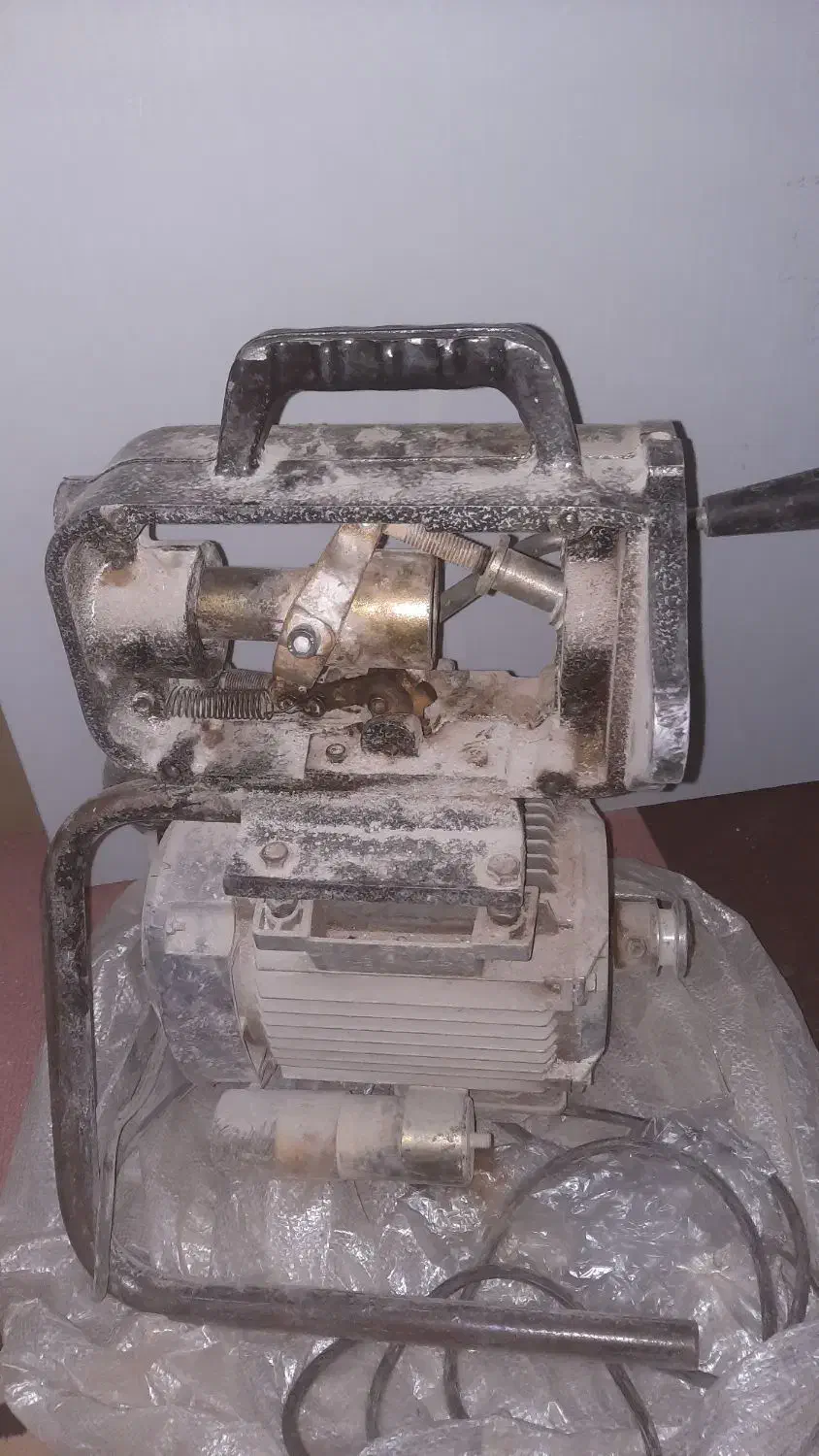 دستگاه لوله بازکن|ابزارآلات|هشتگرد, هشتگرد قدیم|دیوار