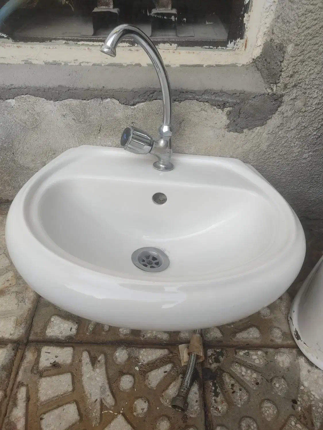 روشویی با شیر|لوازم سرویس بهداشتی|کرمانشاه, |دیوار