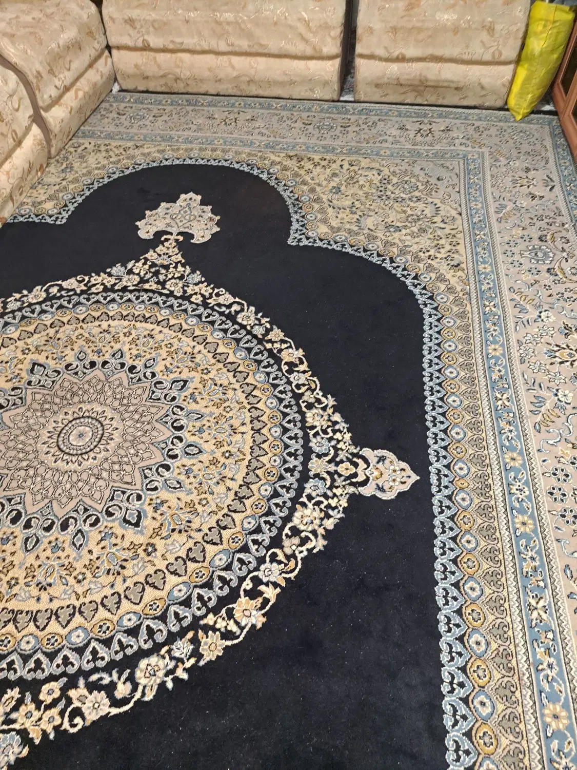 فرش ماشینی زمینه سرمه ای|فرش|تهران, نبی اکرم|دیوار