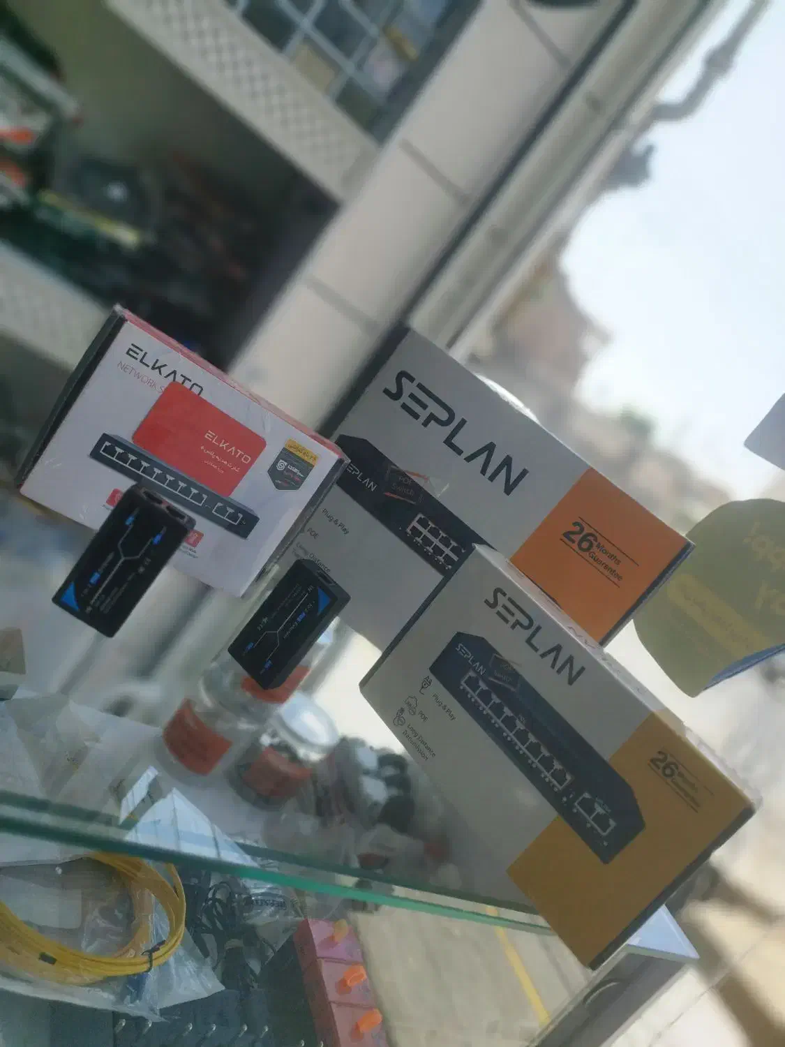 تجهیزات شبکه لگراند سوئیچ poe|مودم و تجهیزات شبکه|قم, حنیف نژاد|دیوار