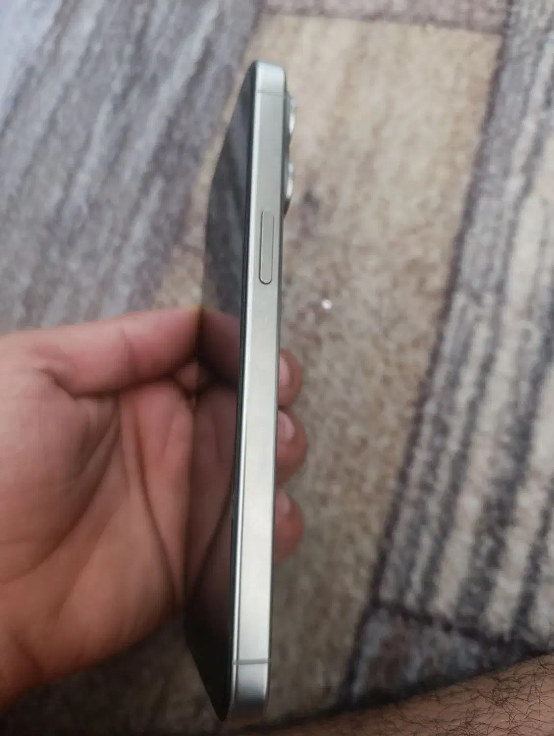 گوشی ایفون 15pro max|موبایل|شیراز, لب آب|دیوار