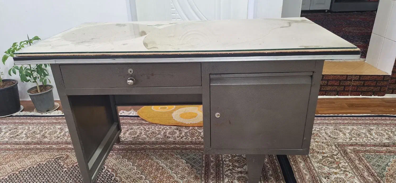 میز|میز تحریر و کامپیوتر|خوی, |دیوار