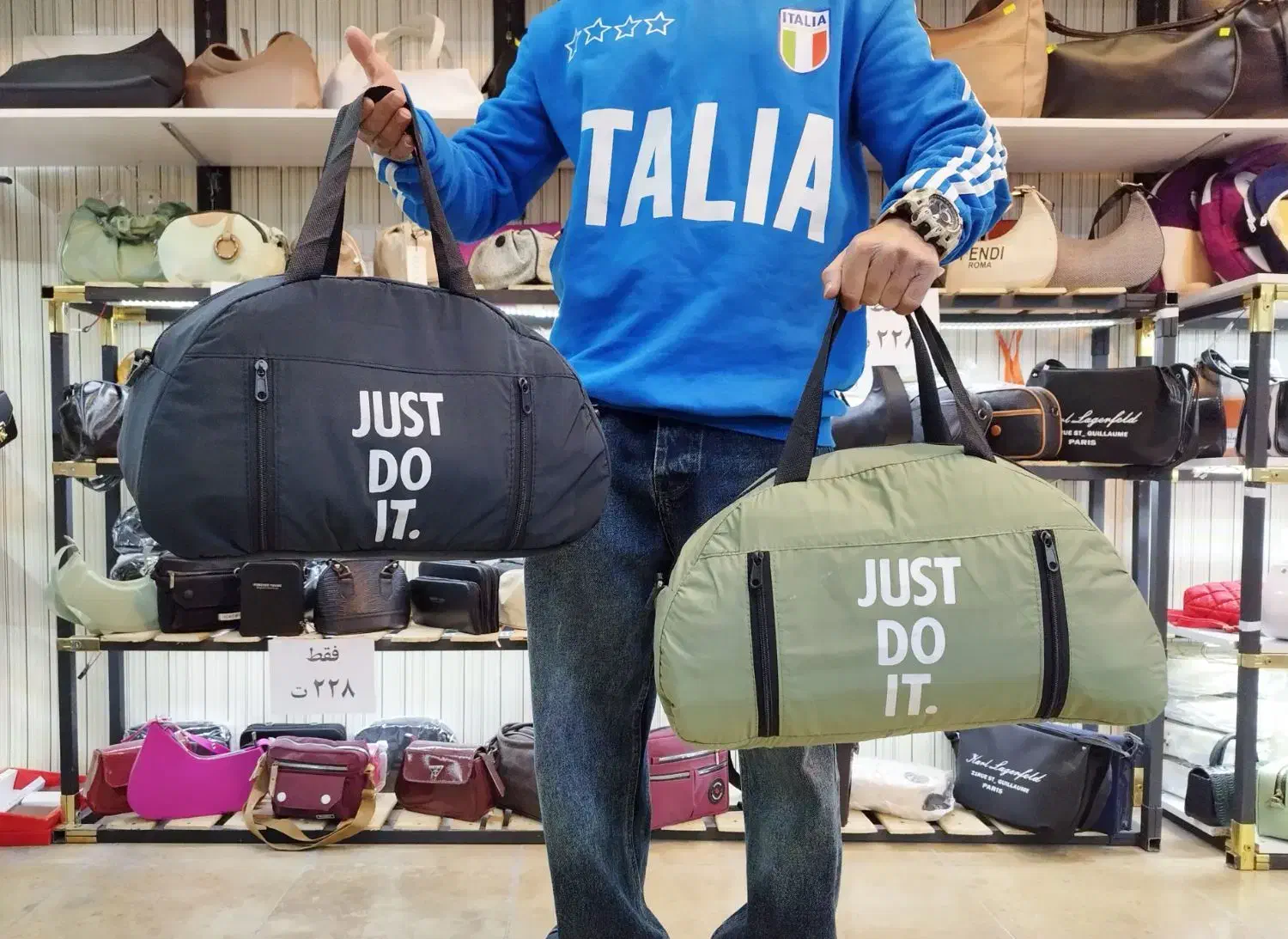 کیف باشگاه ساک باشگاه کیف ورزشی کیف کلاس|کیف، کفش، کمربند|قم, هفت تیر|دیوار