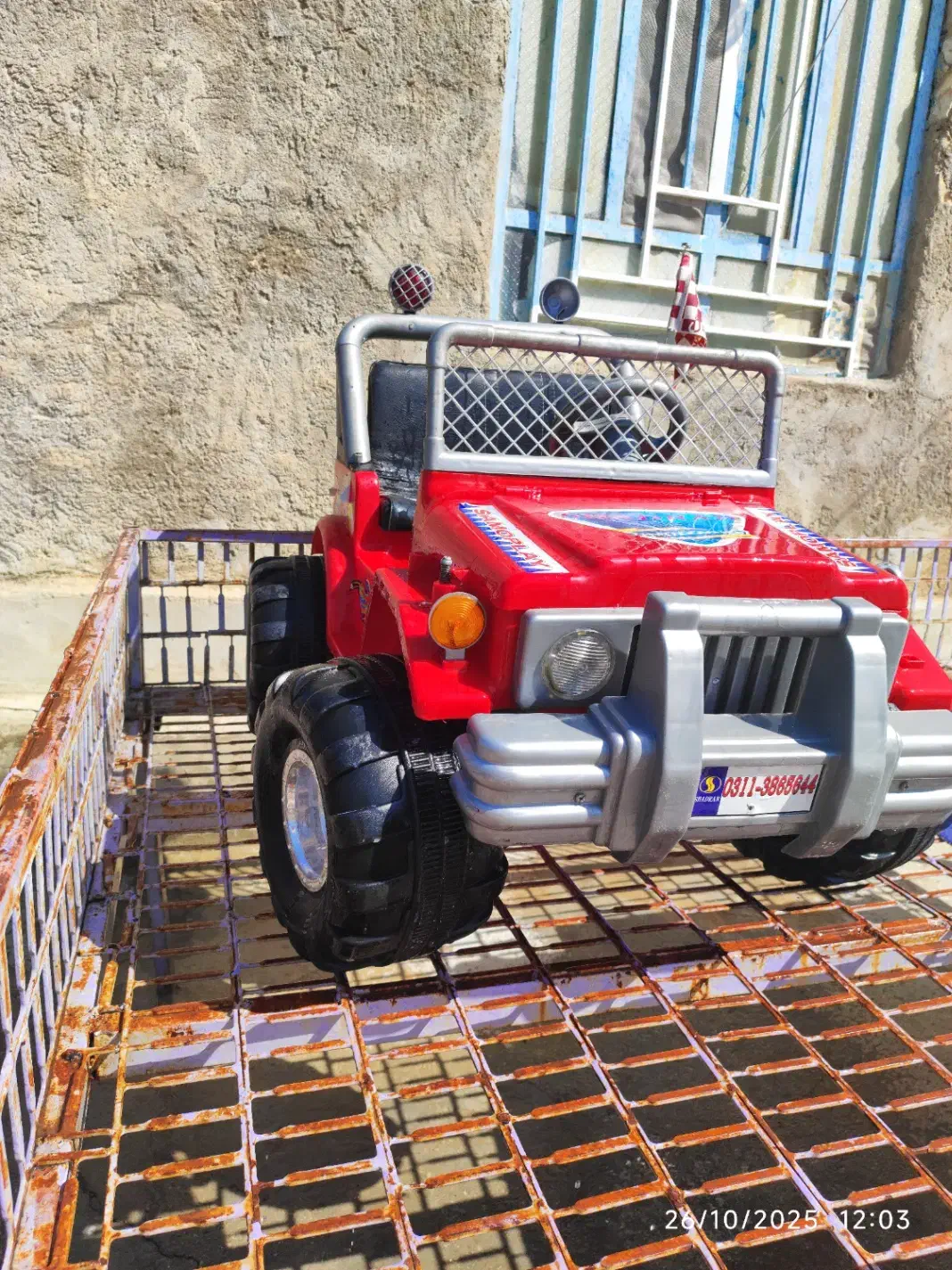 ماشین شارژی در حد تمیز|اسباب‌بازی بچه|دهدشت, |دیوار