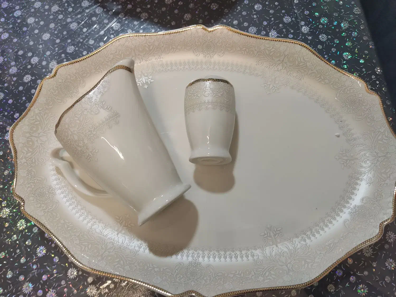 سرویس چینی 18نفره کامل|ظروف سرو و پذیرایی|قائمشهر, |دیوار