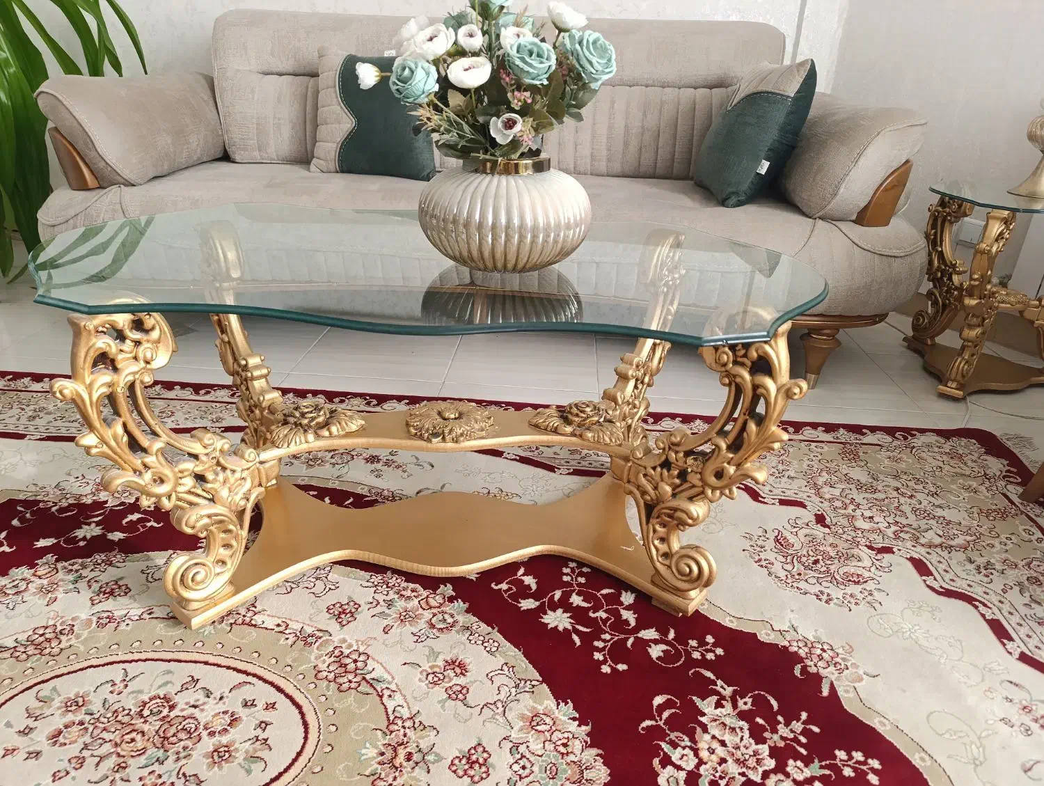 جلومبلی در حد نو ونیز تلفن فرفورژه|مبلمان خانگی و میز عسلی|نیشابور, شهرک بهداری|دیوار