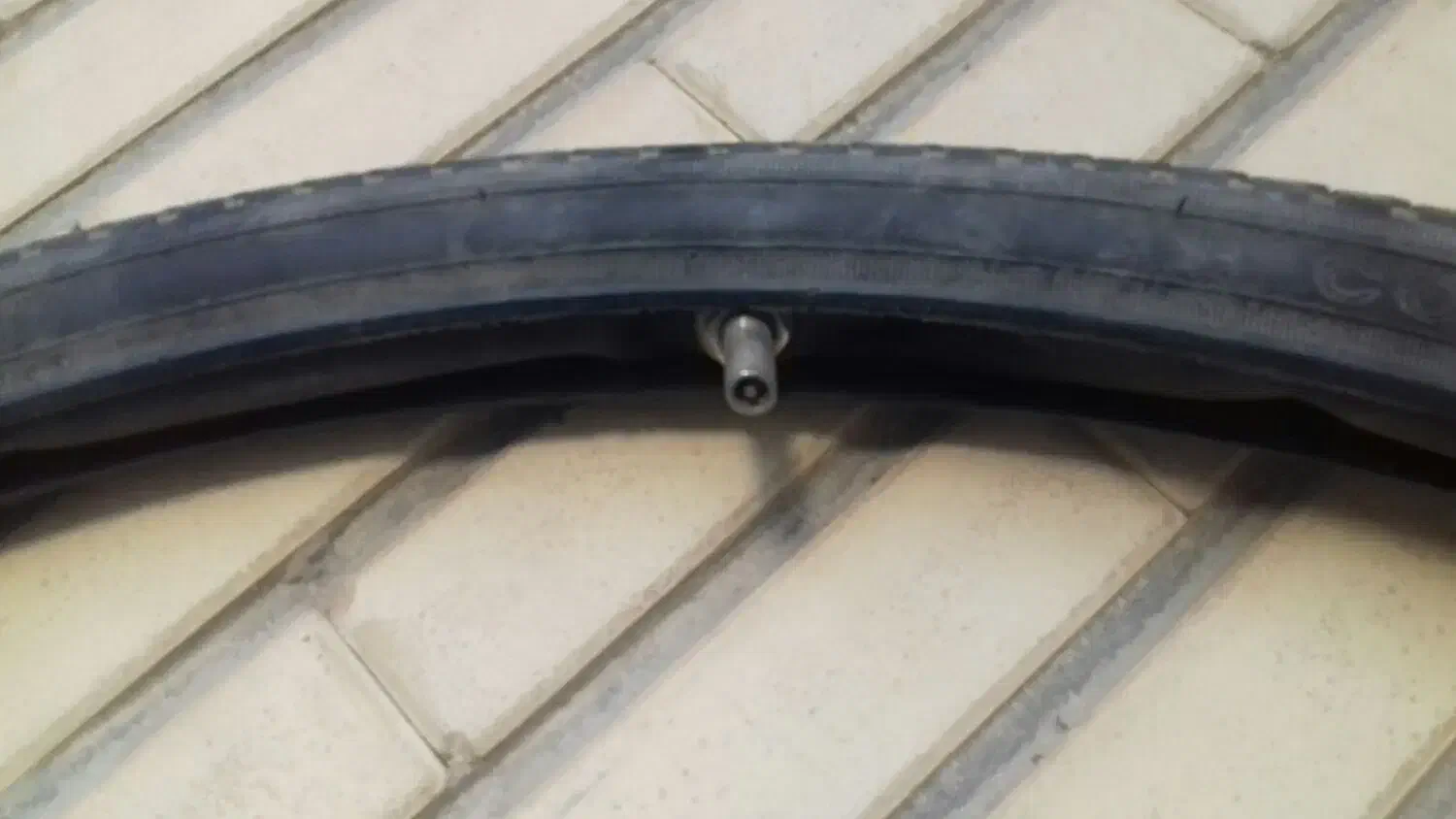 تایر و تیوپ دوچرخه 28|دوچرخه، اسکیت، اسکوتر|اصفهان, رزمندگان|دیوار