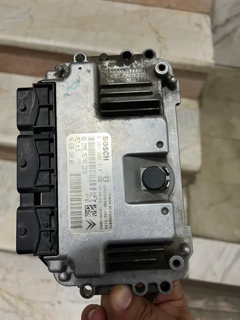 ایسیو ۲۰۶ بوش ۷.۴.۵|قطعات یدکی و لوازم جانبی|رشت, رشتیان|دیوار