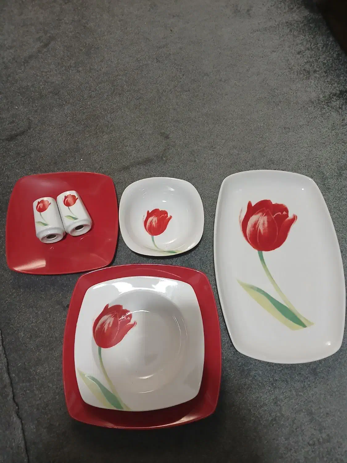 سرویس چینی ۲۷ پارچه|ظروف سرو و پذیرایی|هشتگرد, شهرک ریحانه|دیوار