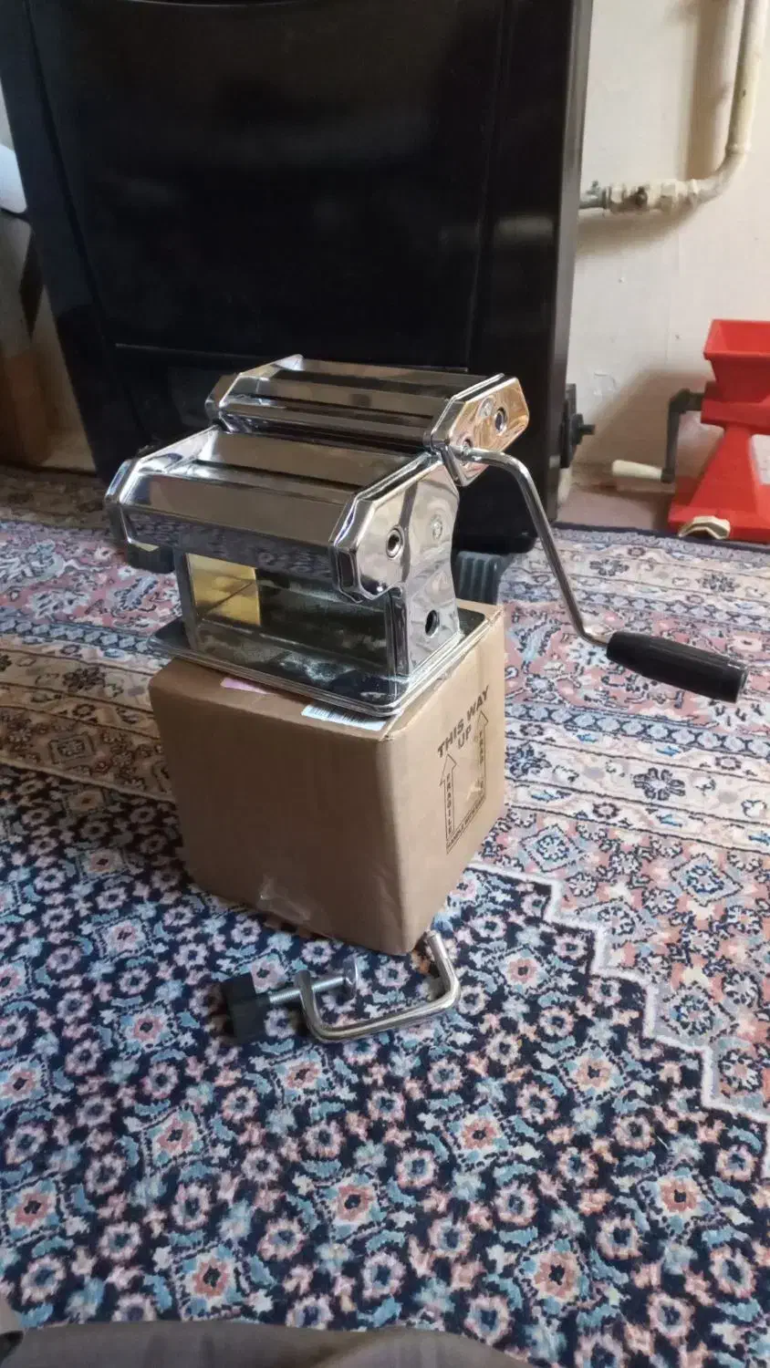 رشته ساز|ظروف پختوپز|سنندج, |دیوار