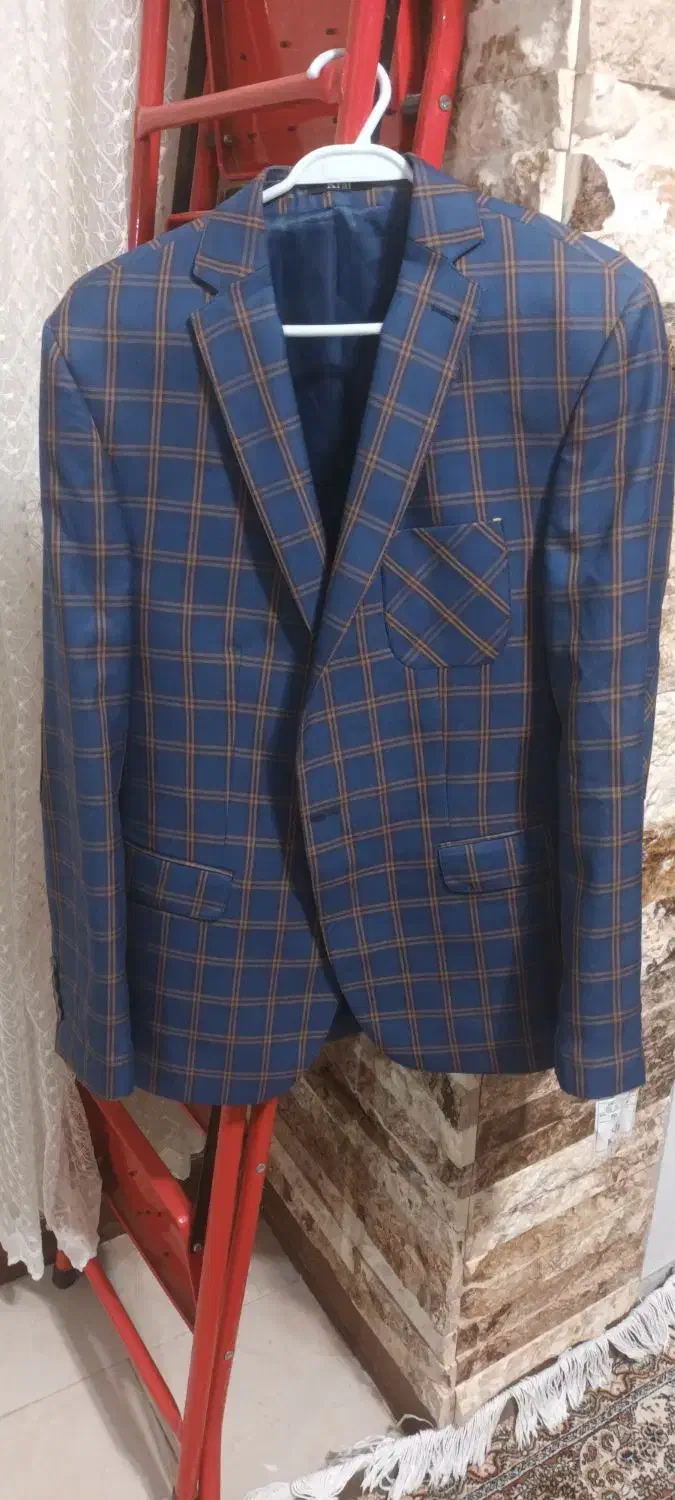 کت تکی|لباس|کاشان, شهرک خاتم الانبیا (مسکن ملی کاشان)|دیوار