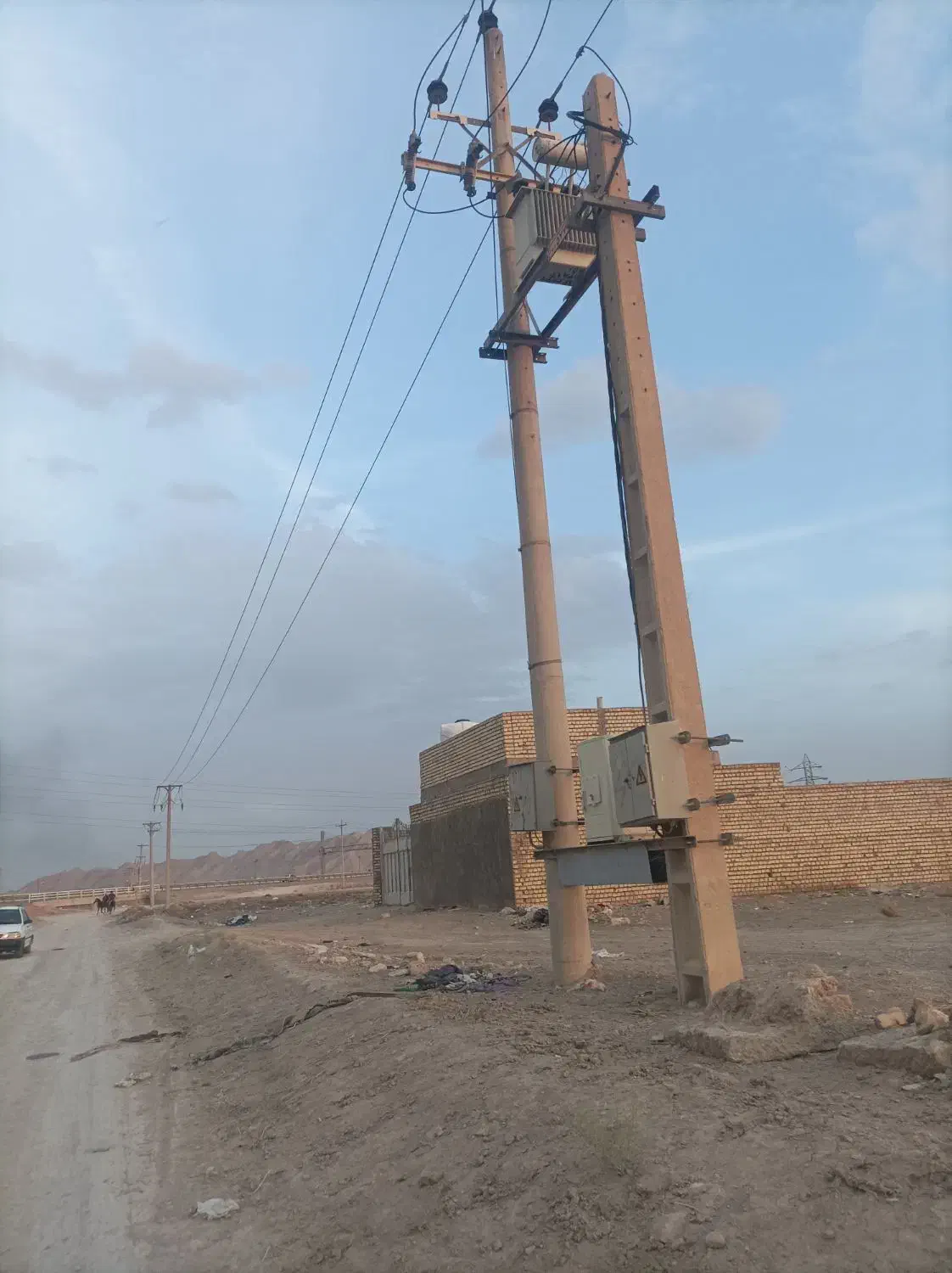 ۶۰۰متر چهاردیواری مولنجان اتوبان فرودگاه|فروش زمین و ملک کلنگی|اصفهان, قهجاورستان|دیوار