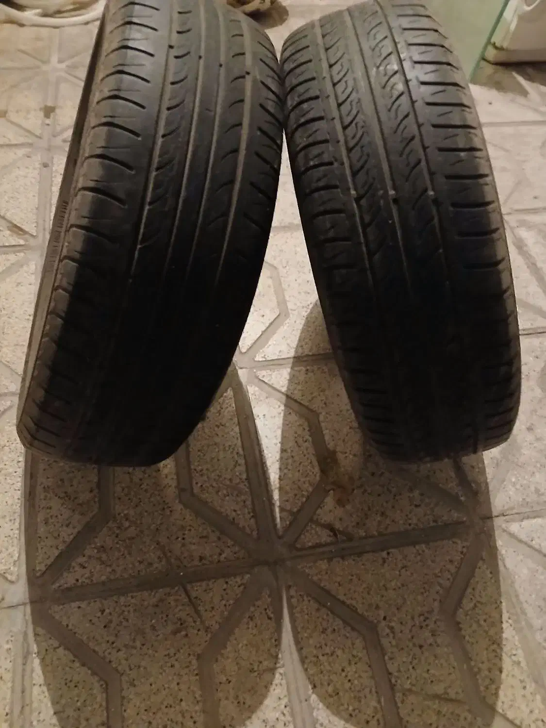 لاستیک وچراغ|قطعات یدکی و لوازم جانبی|مشهد, رده|دیوار