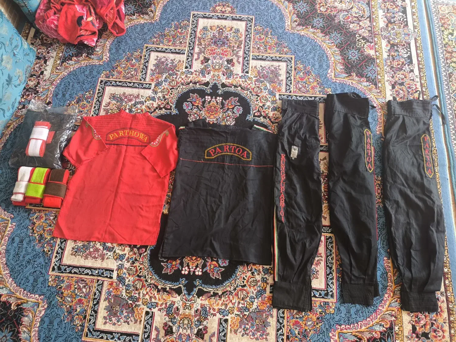 لباس رزمی|لباس|شیراز, رکن‌آباد|دیوار