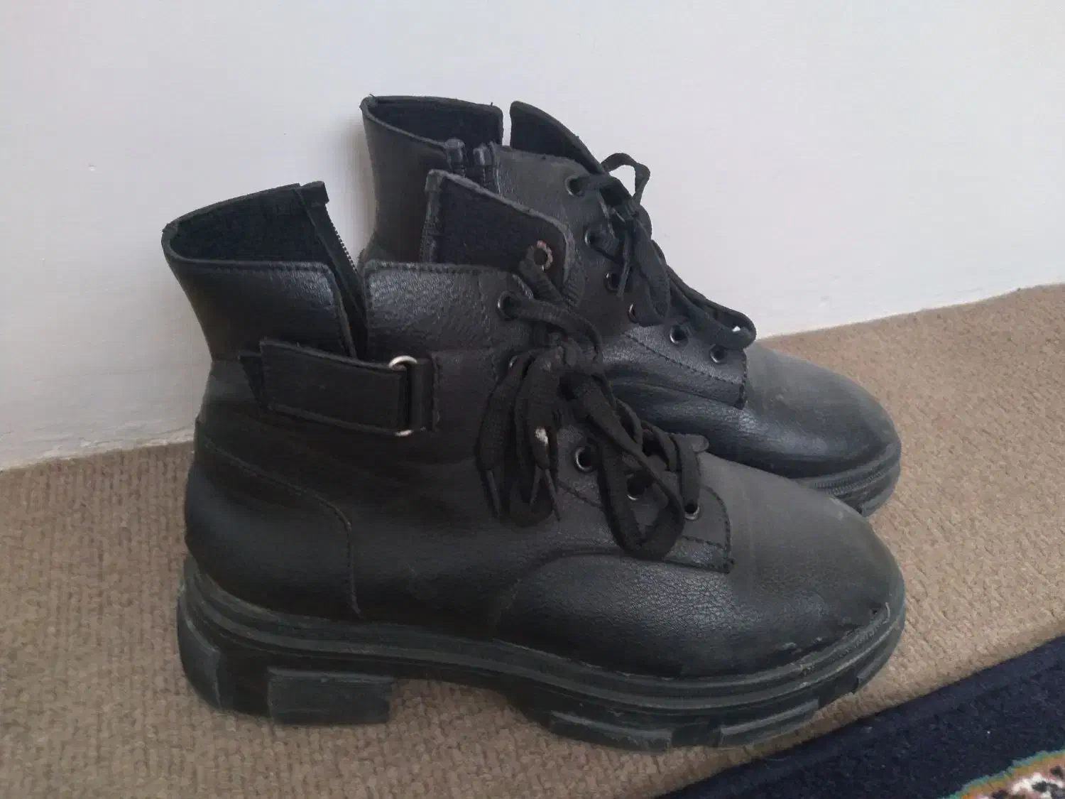 نیم بوت|کیف، کفش، کمربند|مشهد, راهنمایی|دیوار