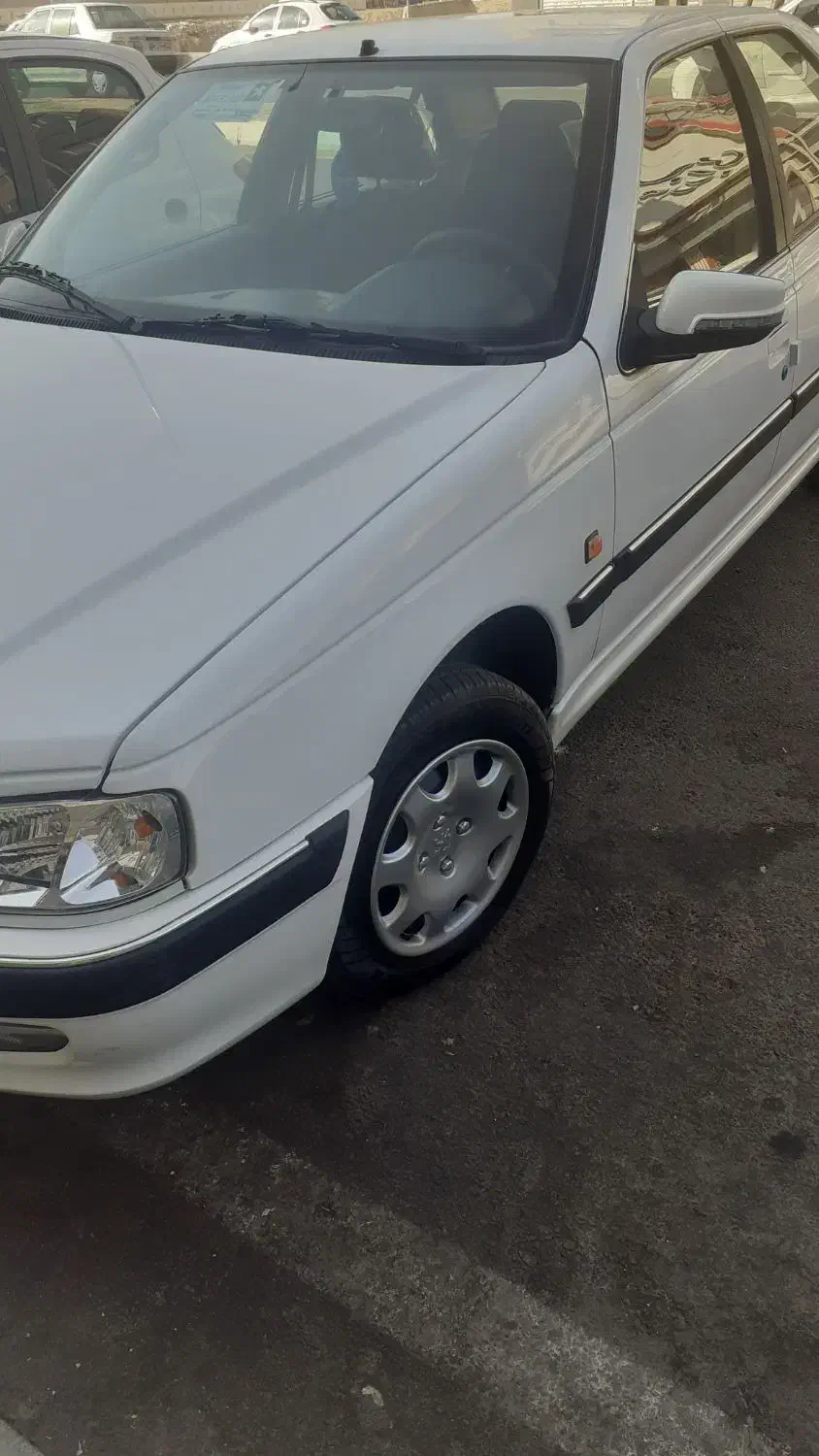 پرشیامدل ۹۸سال سفید|خودرو سواری و وانت|تهران, شهرک شریفی|دیوار