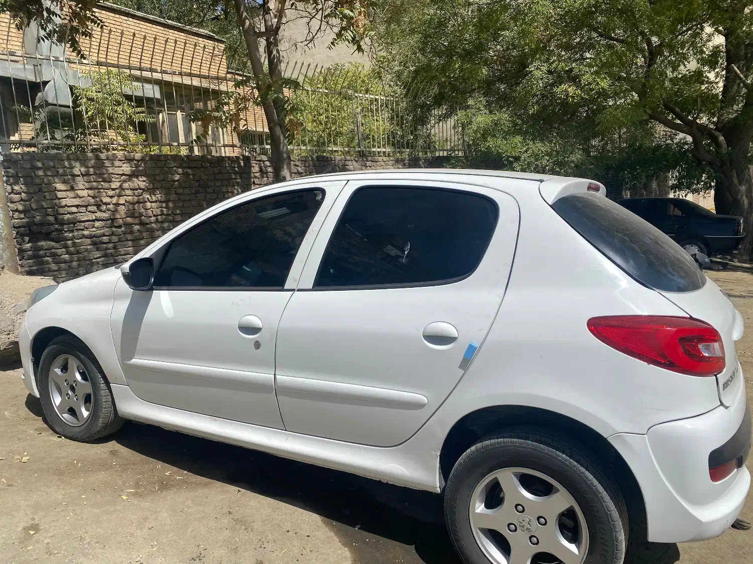 ۲۰۷ مدل ۹۶|خودرو سواری و وانت|اراک, |دیوار