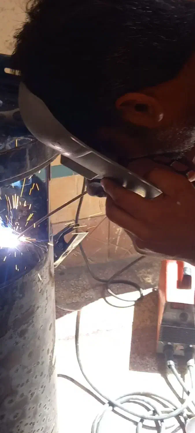 جوشکاری تعمیر آبگرمکن درمحل شما|خدمات پیشه و مهارت|یزد, |دیوار