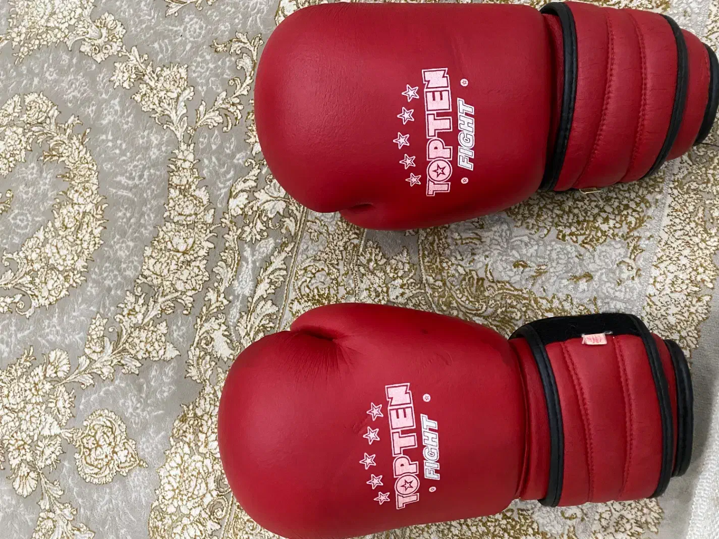 دستکش بوکس|تجهیزات ورزشی|سقز, |دیوار