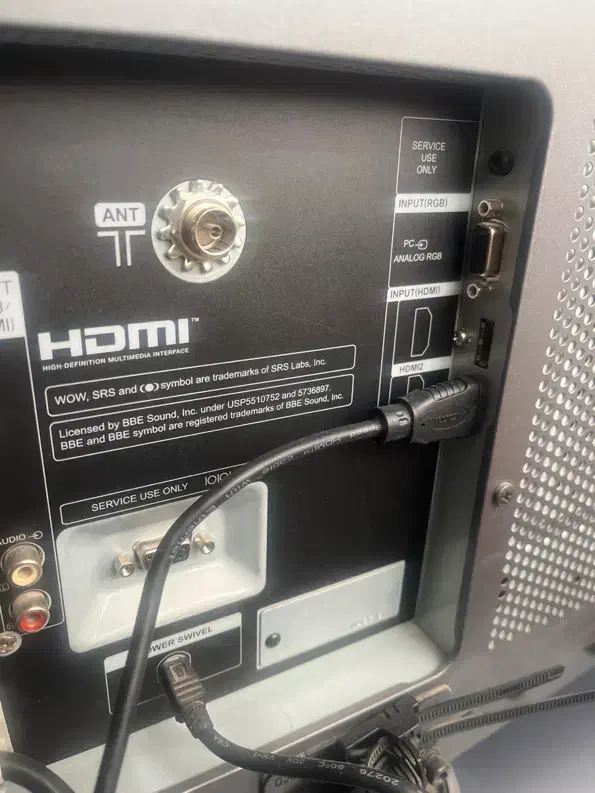 تلویزیون ۴۶اینچ|تلویزیون و پروژکتور|ارومیه, |دیوار