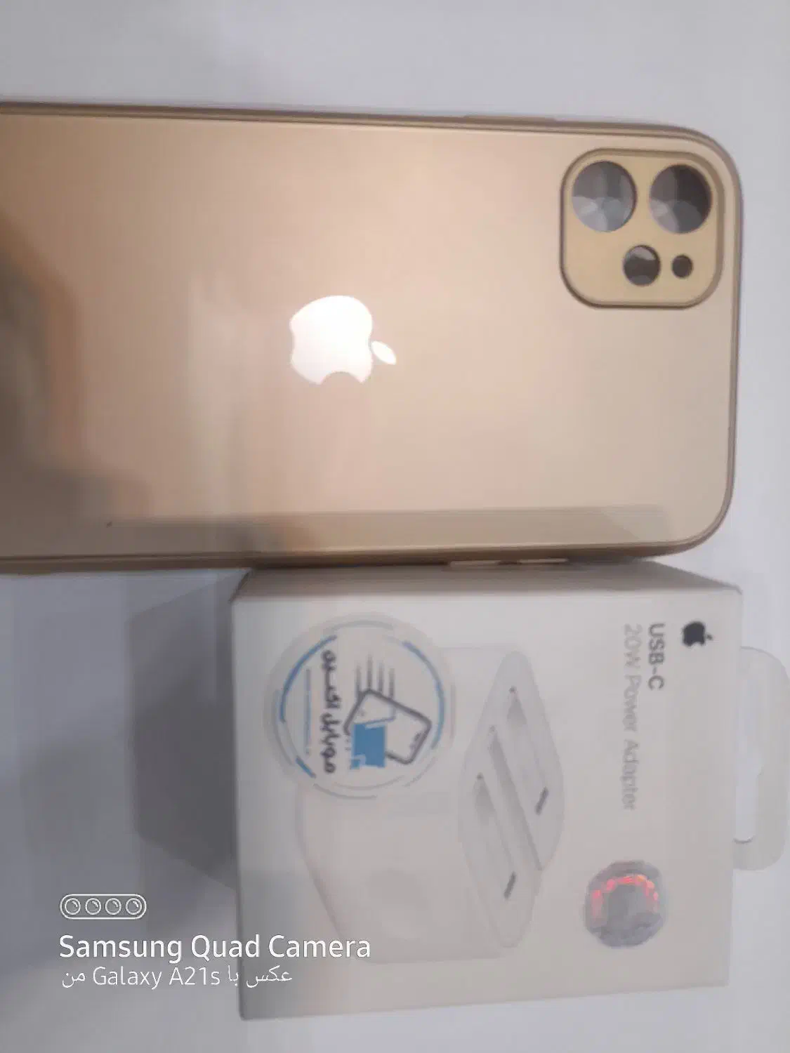 قاب گوشی نت ۱۱ آیفون وشارژ اصلی آیفون|لوازم جانبی موبایل و تبلت|اسلامشهر, مظفریه|دیوار