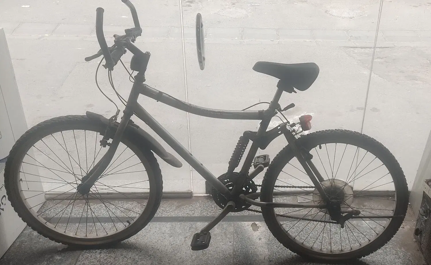 دوچرخه شماره 28 ویتنام|دوچرخه، اسکیت، اسکوتر|قدس, شهرقدس|دیوار