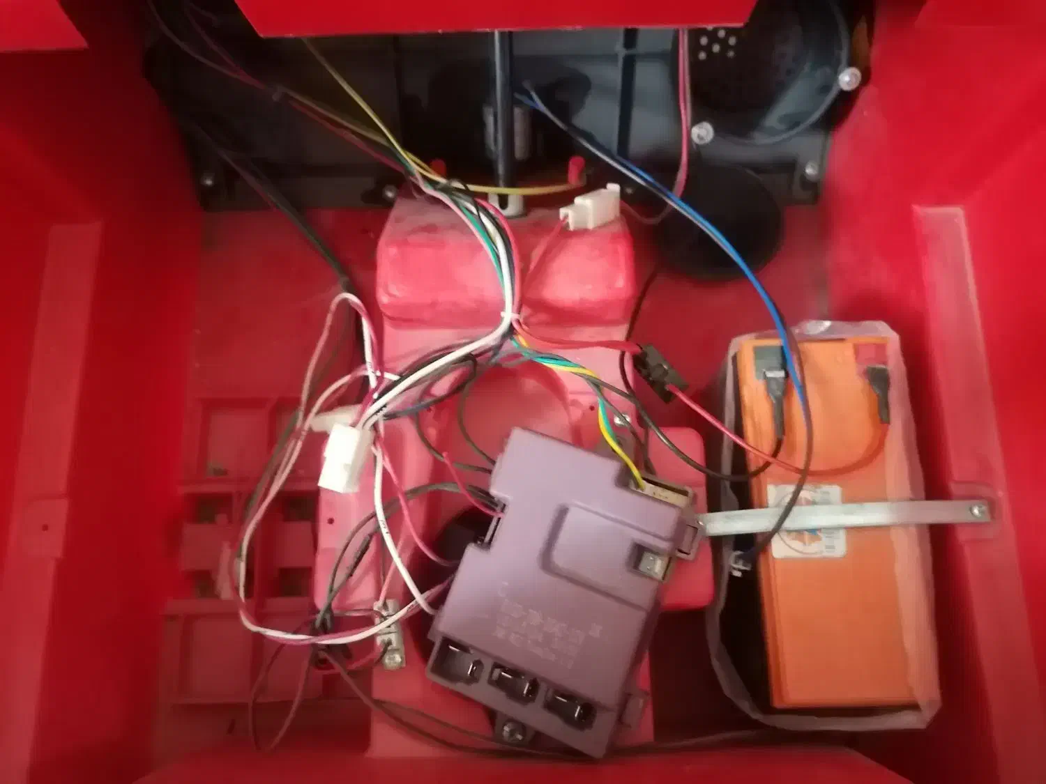 ماشین شارژی|اسباب‌‌بازی|کرمان, |دیوار