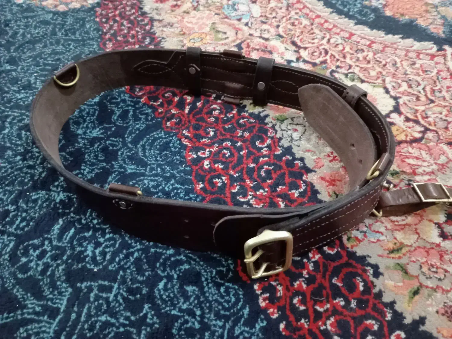 کمربند افسری قدیمی|کلکسیون اشیاء عتیقه|شهرکرد, |دیوار