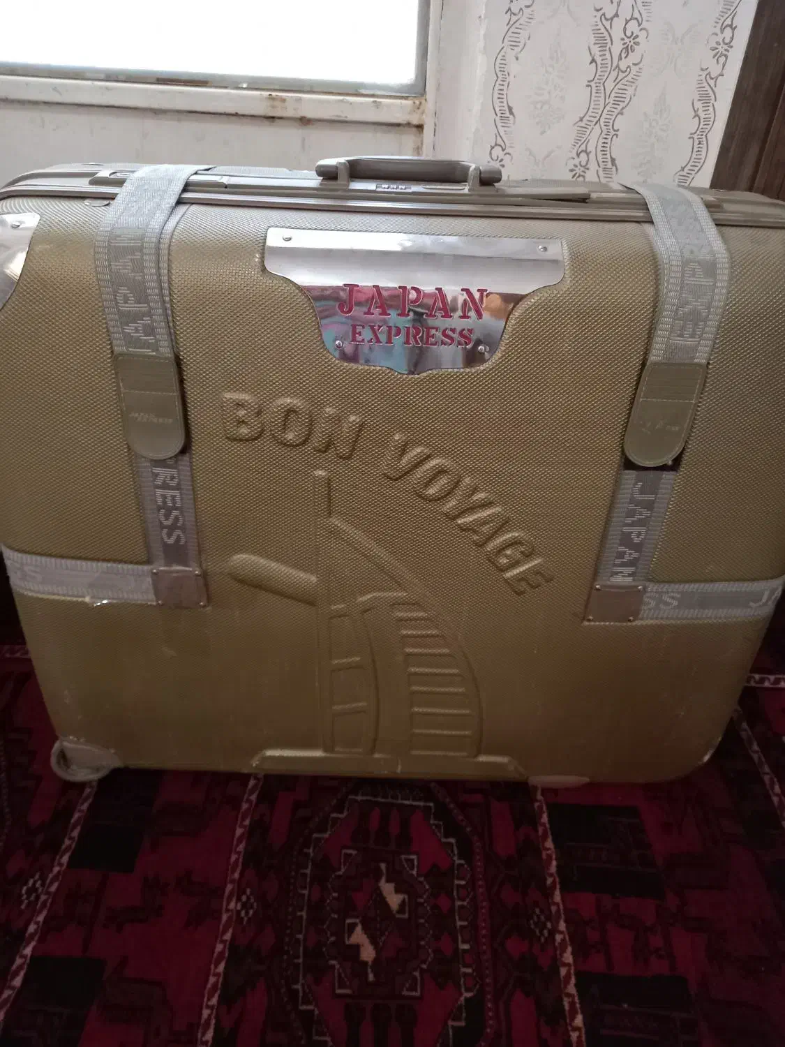 چمدان بزرگ|کیف، کفش، کمربند|مشهد, کوی ولیعصر|دیوار