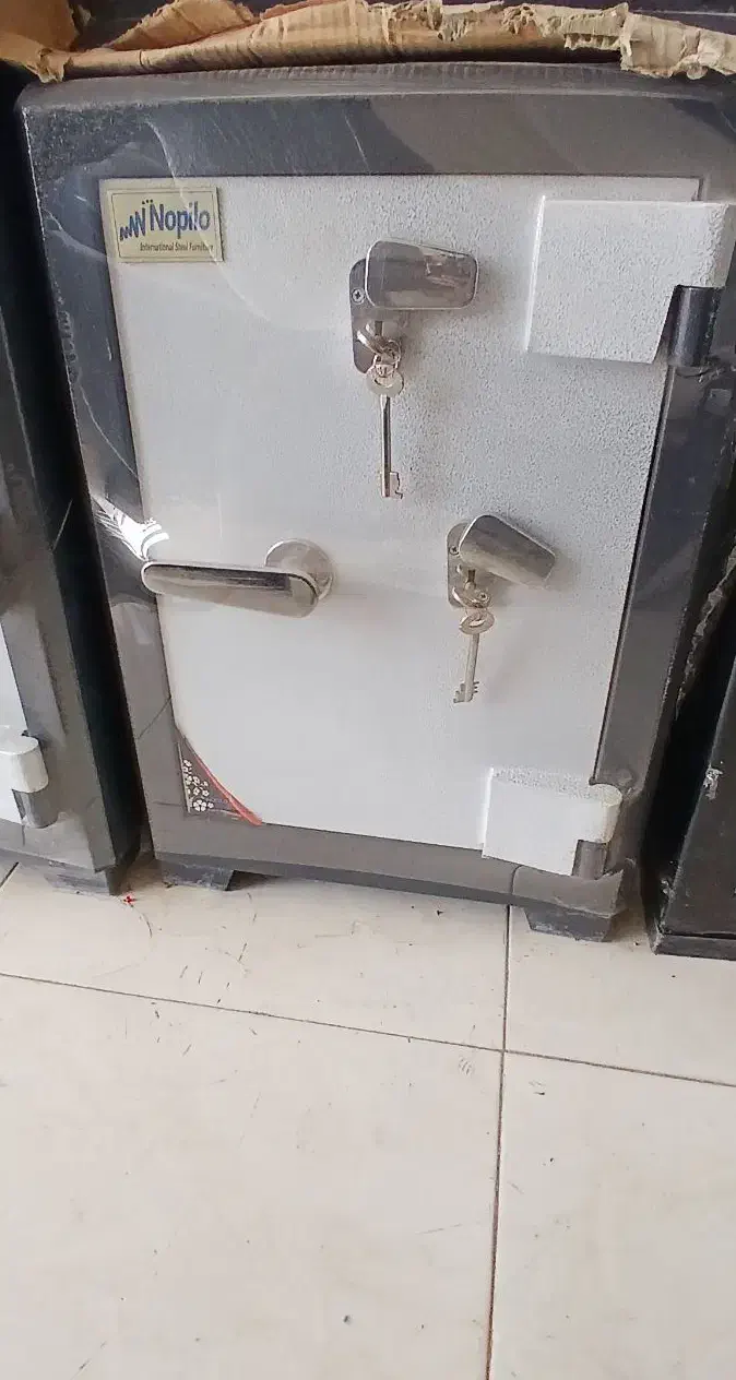 گاوصندوق ۱۵۰ ارتفاع ۵۵ ضد سرقت درب قرار|ابزارآلات|تبریز, |دیوار