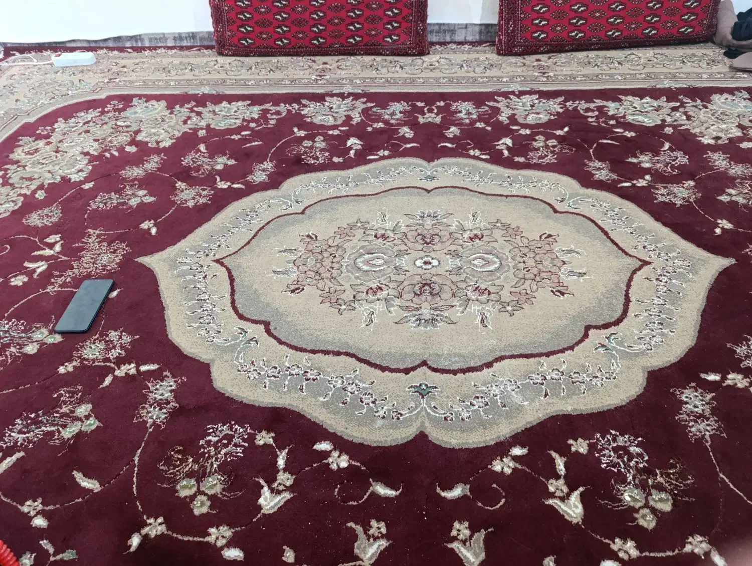 دوعدد قالی 12متری|فرش|اسفراین, |دیوار