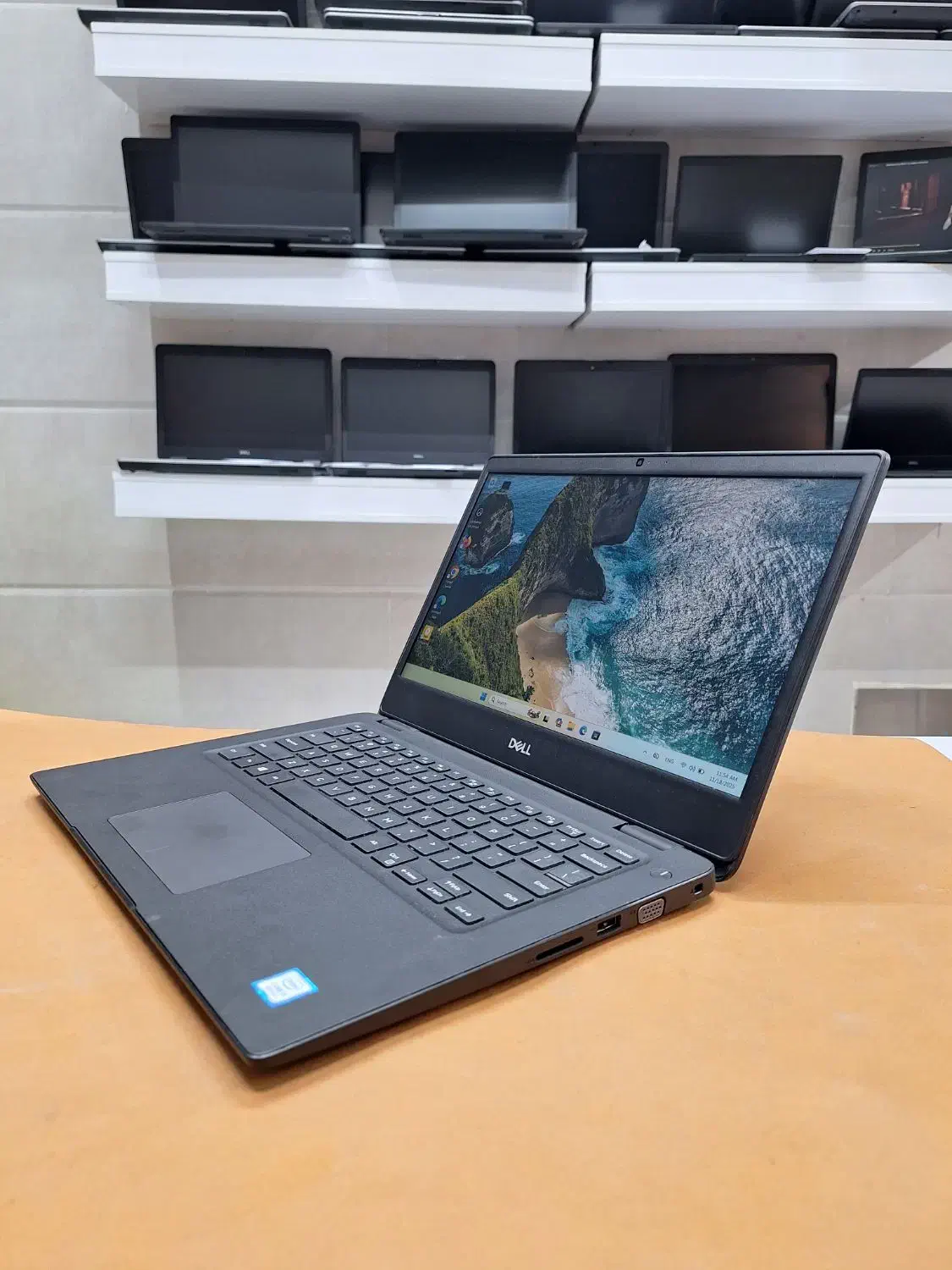 لپ تاپ دل Vostro نسل 8|رایانه همراه|آبادان, |دیوار